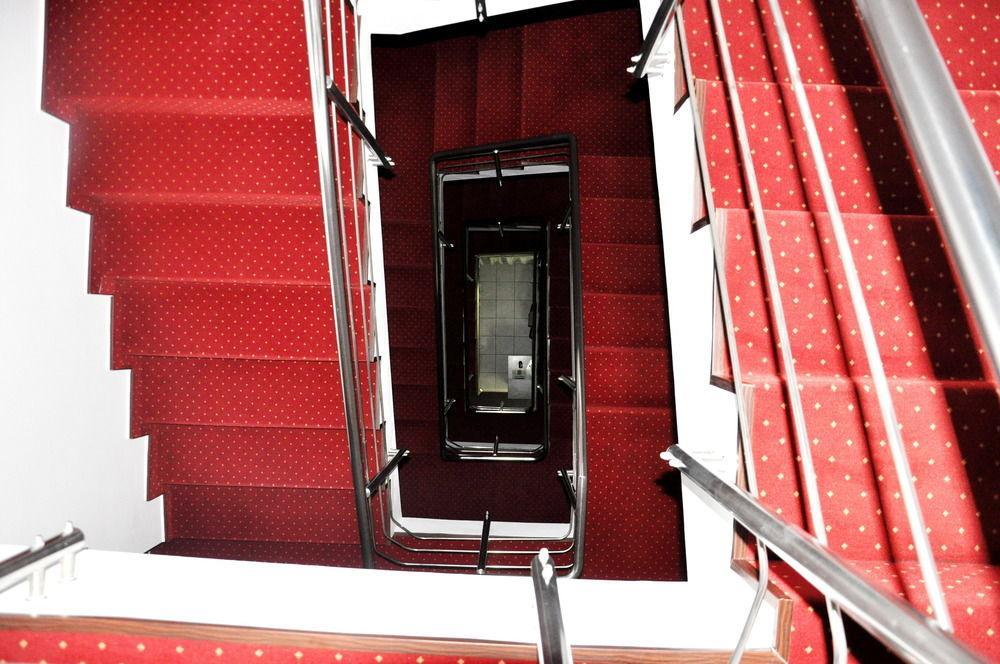 Hotel Pascu Bucharest Exterior photo