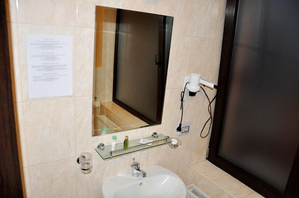 Hotel Pascu Bucharest Exterior photo