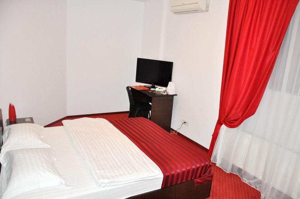 Hotel Pascu Bucharest Exterior photo